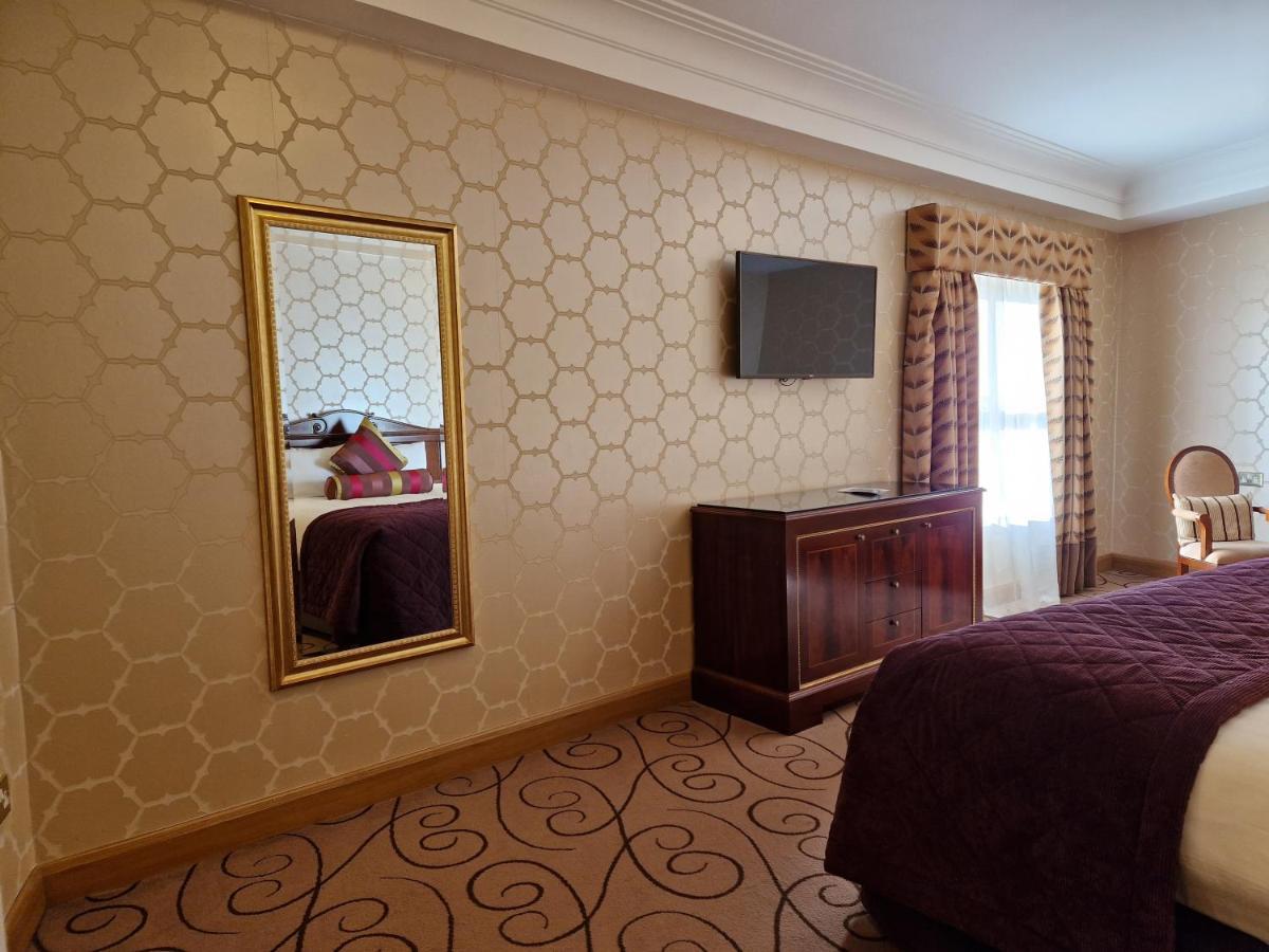 Lawlors Hotel Naas Εξωτερικό φωτογραφία
