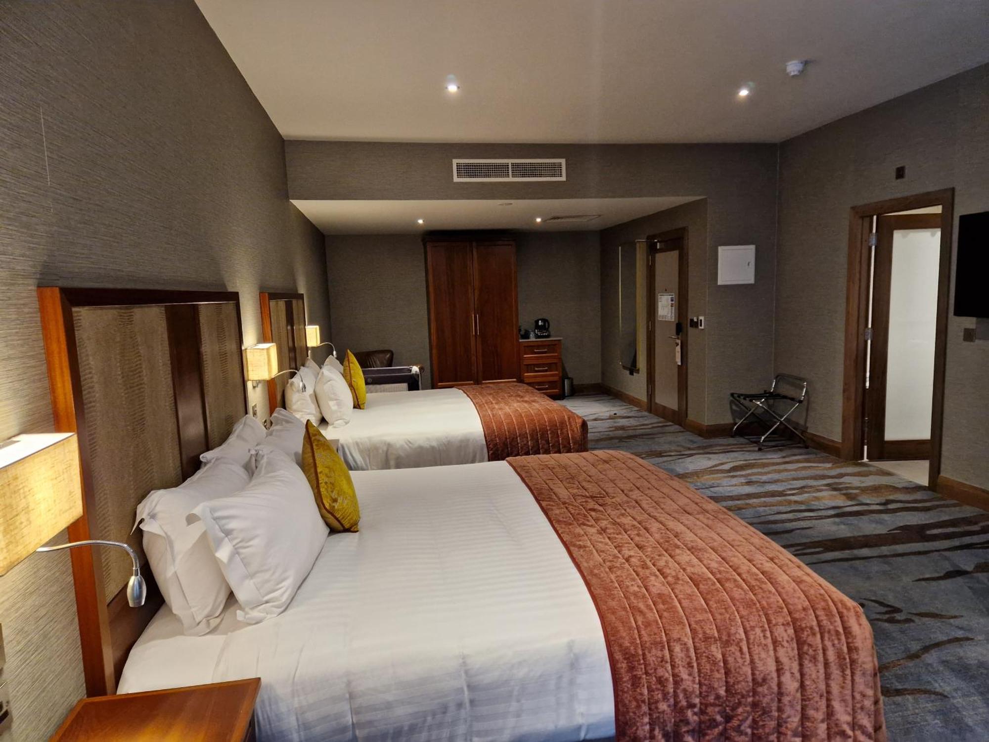 Lawlors Hotel Naas Εξωτερικό φωτογραφία