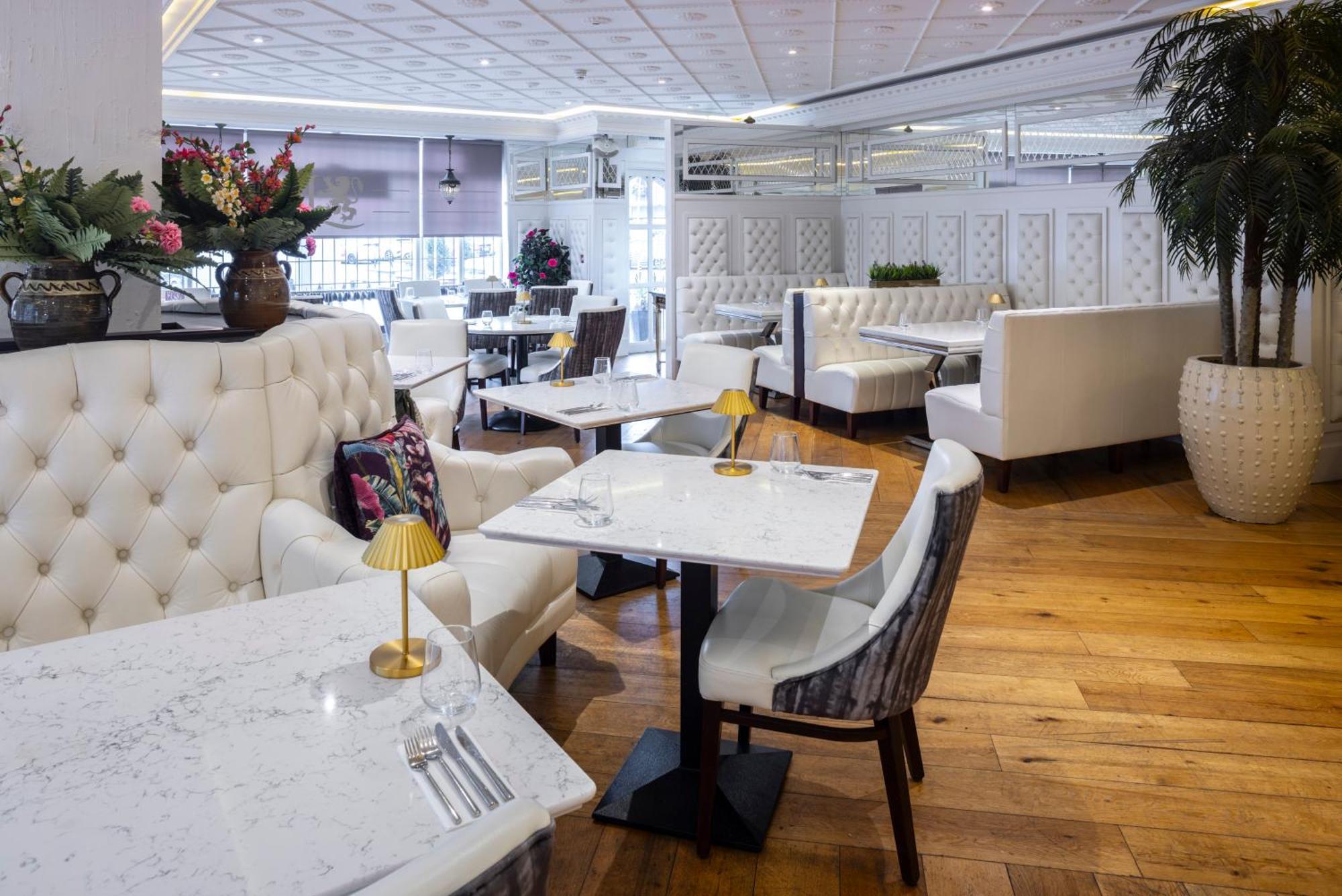 Lawlors Hotel Naas Εξωτερικό φωτογραφία